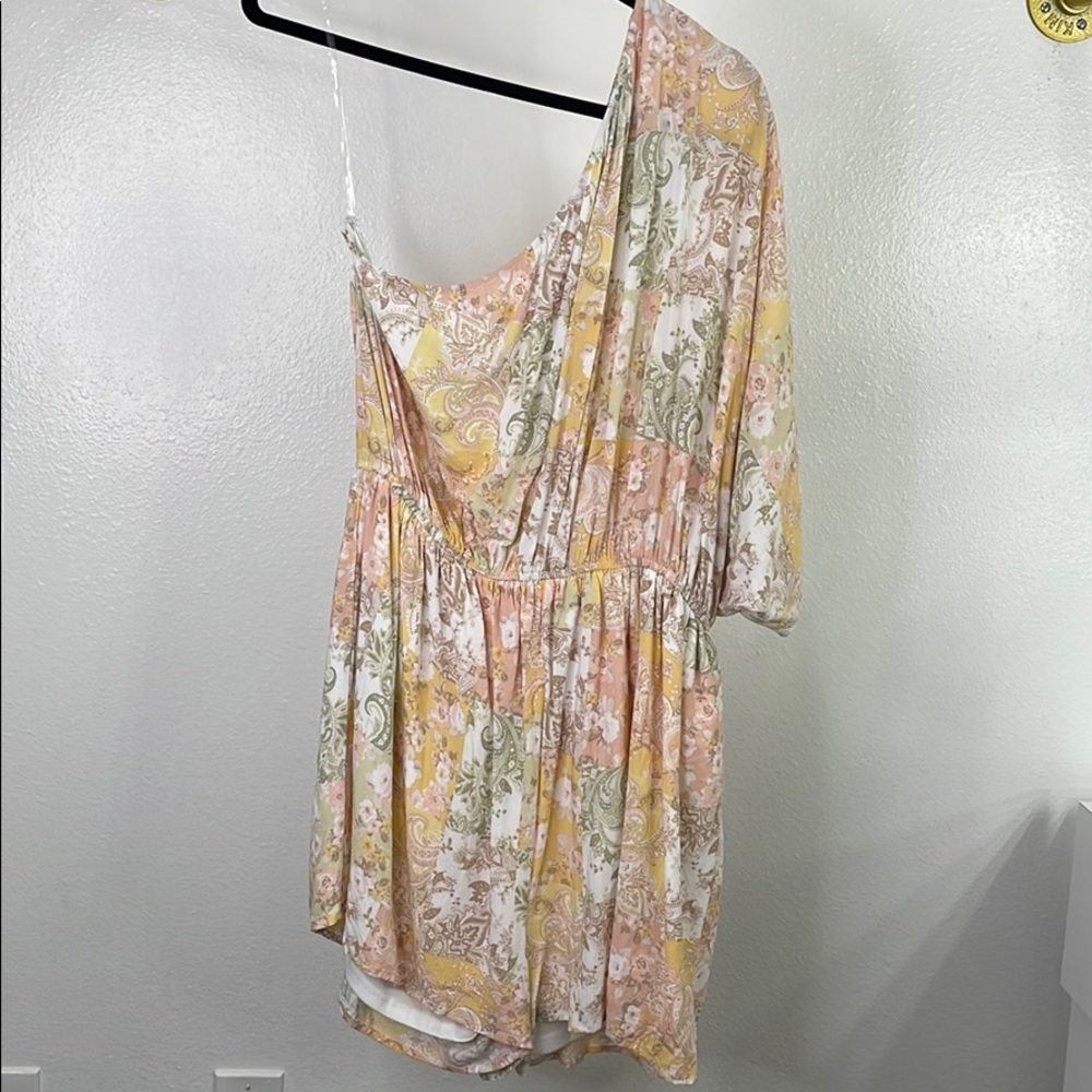 One shoulder romper